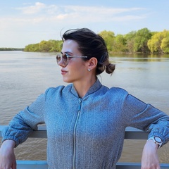 Аня Шолохова, Луховицы