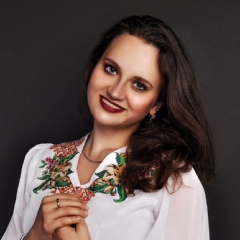 Елена Захаржевская