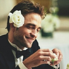 Robert Pattinson, 38 лет