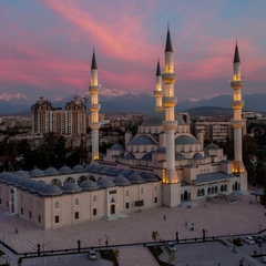 Жолдубай Акбутаев, Санкт-Петербург