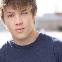 Connor Jessup, 30 лет