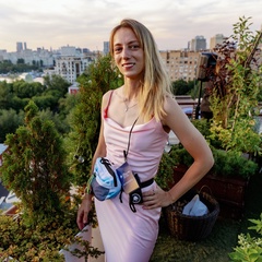 Анна Зеленкова, Москва