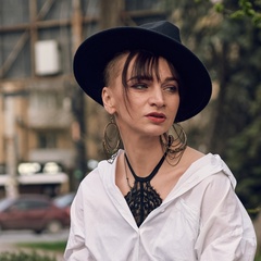 Карина Резунова, Москва