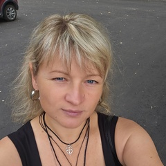 Лена Жукова