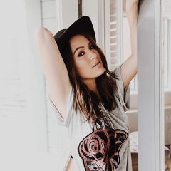 Brie Bella, Phoenix