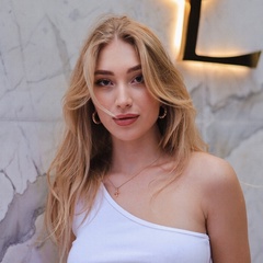 Анна Лис, 26 лет