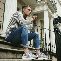 Stephen James