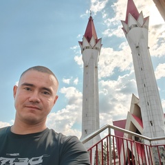 Альберт Сулейманов, 39 лет