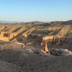 Канат Оскенбай, Алматы