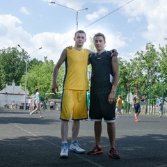 Евгений Илларионов, 35 лет, Москва