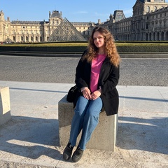 Valentina Simanikhina, Paris